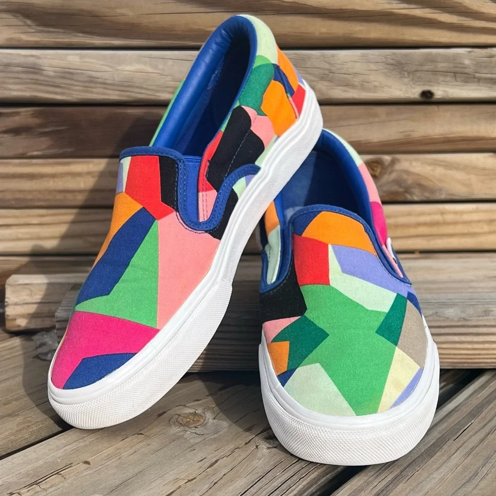 - Vera Bradley SZ 9 Kaleidoscope Sneakers! EUC!